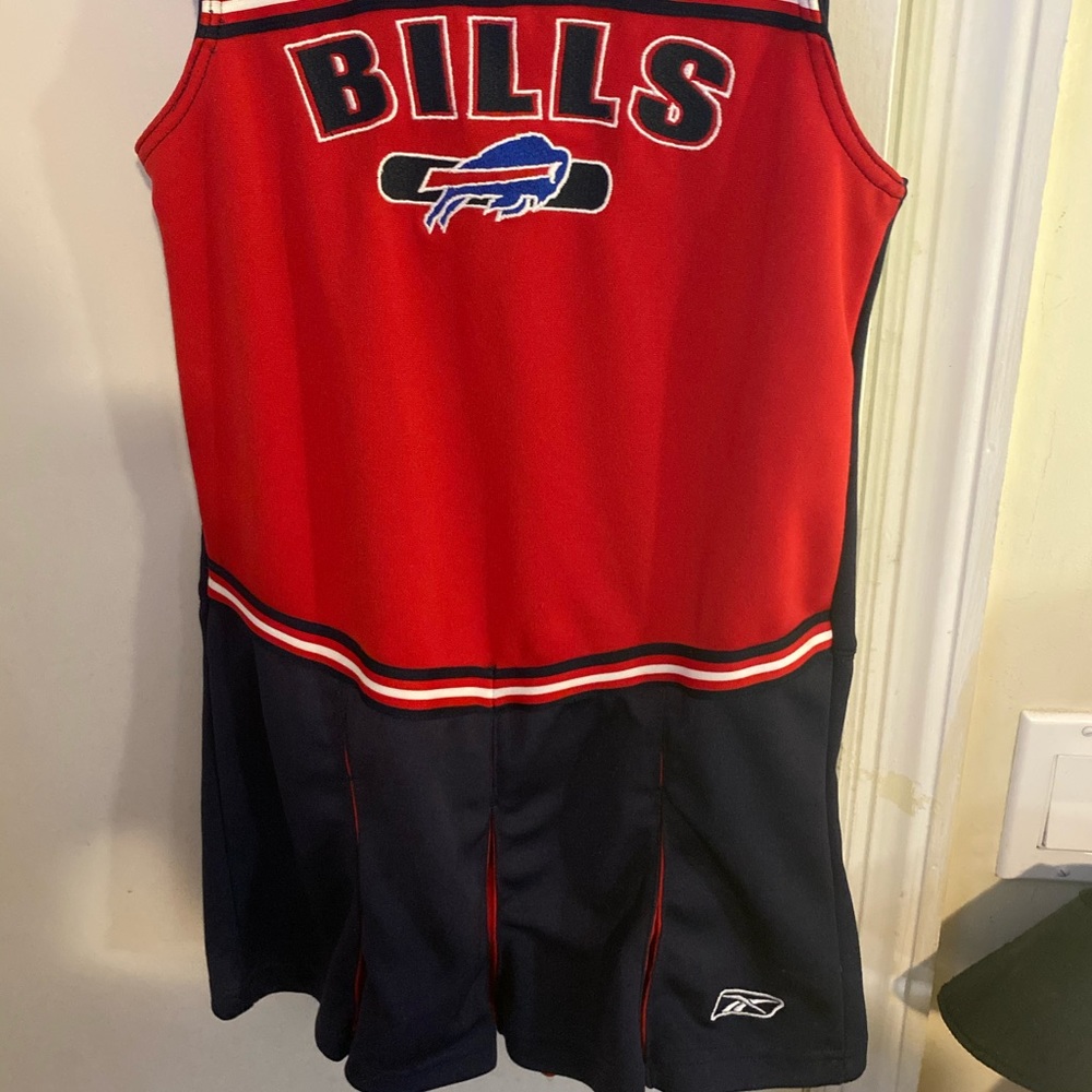 Child’s bills cheerleader